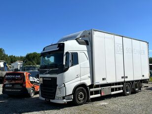 Volvo FH 500 box truck