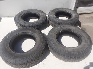 Jeep 5.2 4x4 (Z) car tire