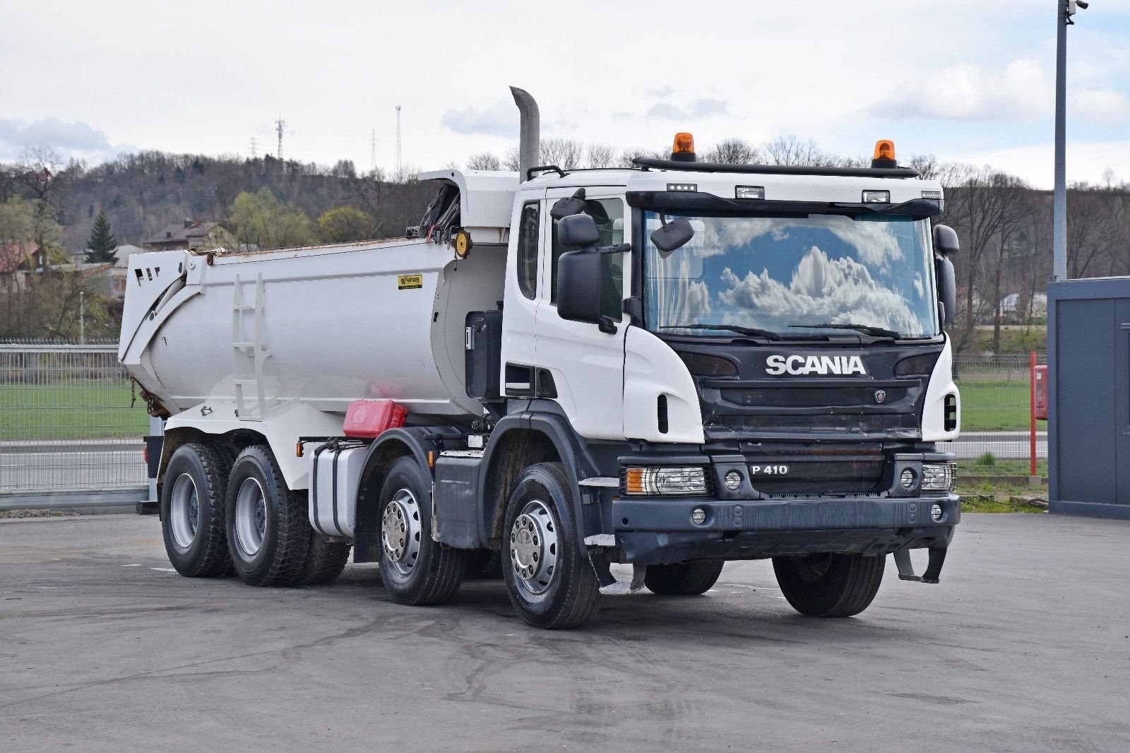 Scania P 410  dump truck