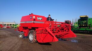 MASSEY FERGUSON 187 grain harvester
