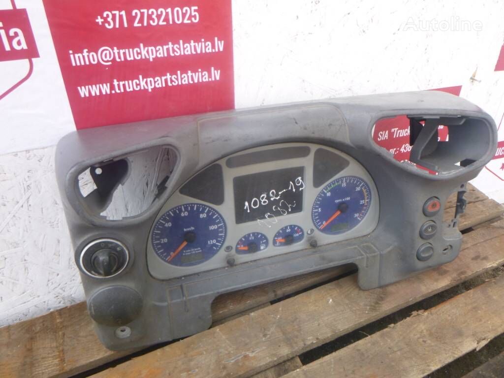 IVECO Stralis Dashboard 504025356 cabin for truck tractor