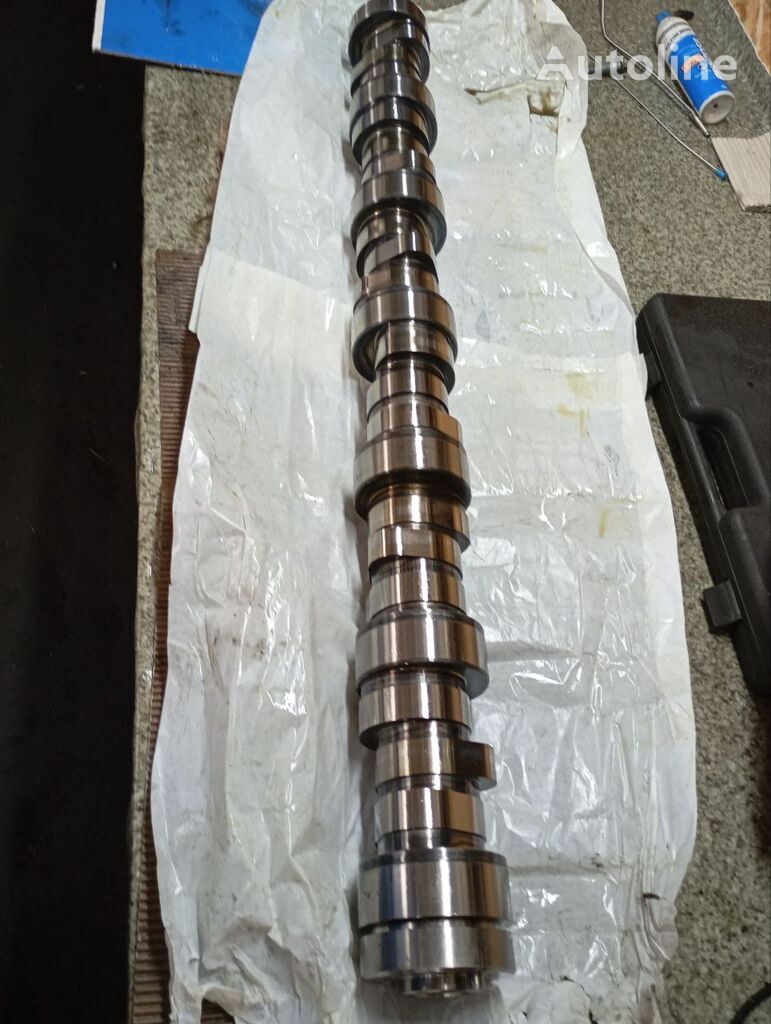 DAF XF105 1687747 camshaft for truck tractor