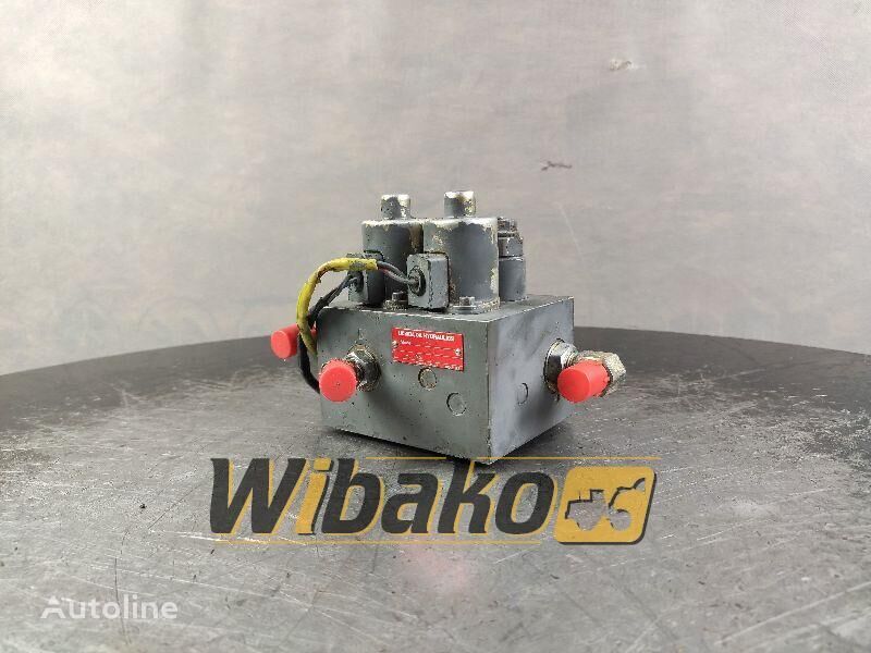 Uchida VU-230/0 KHJ0827 hydraulic distributor