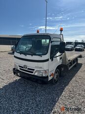 Toyota Dyna 150 tow truck